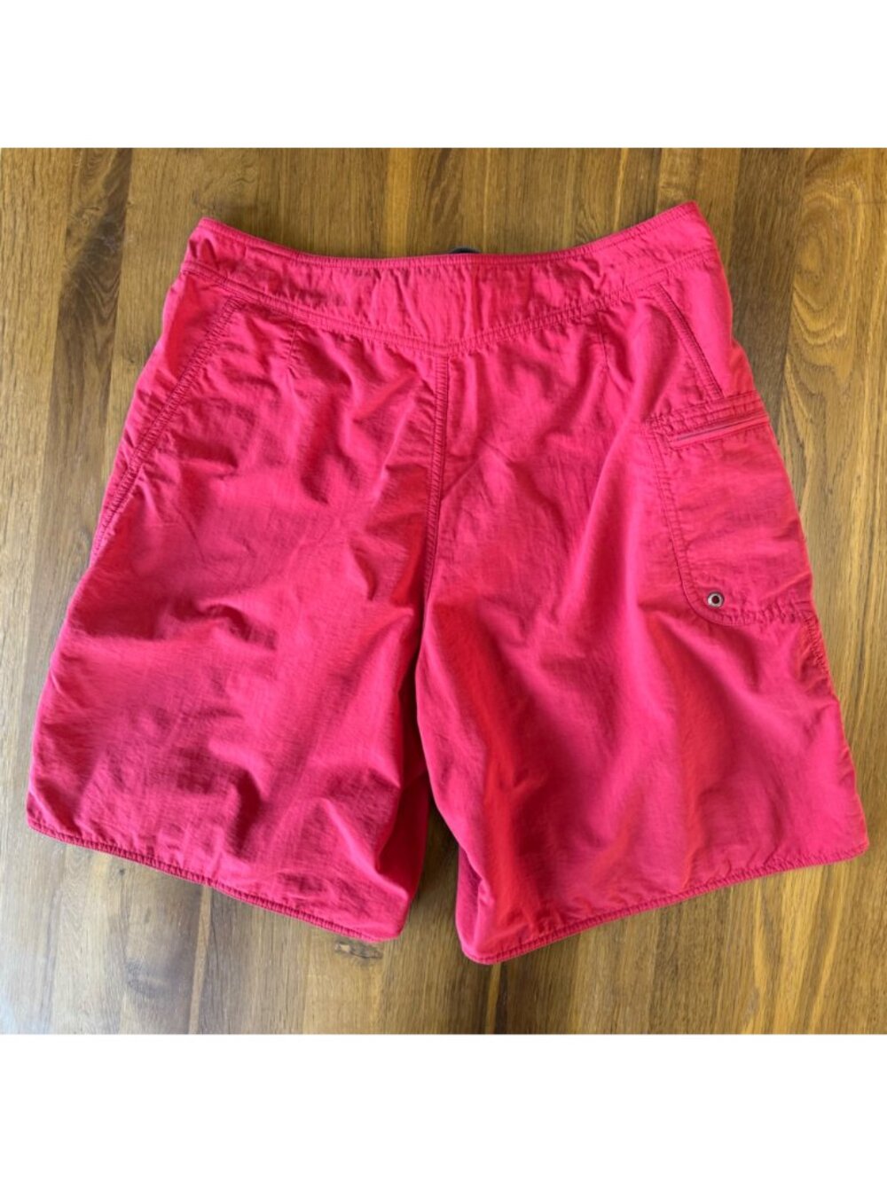 PATAGONIA Board Shorts Mens 34 Red Swim Trunks Lined Surf Boardshorts - Picture 2 of 9